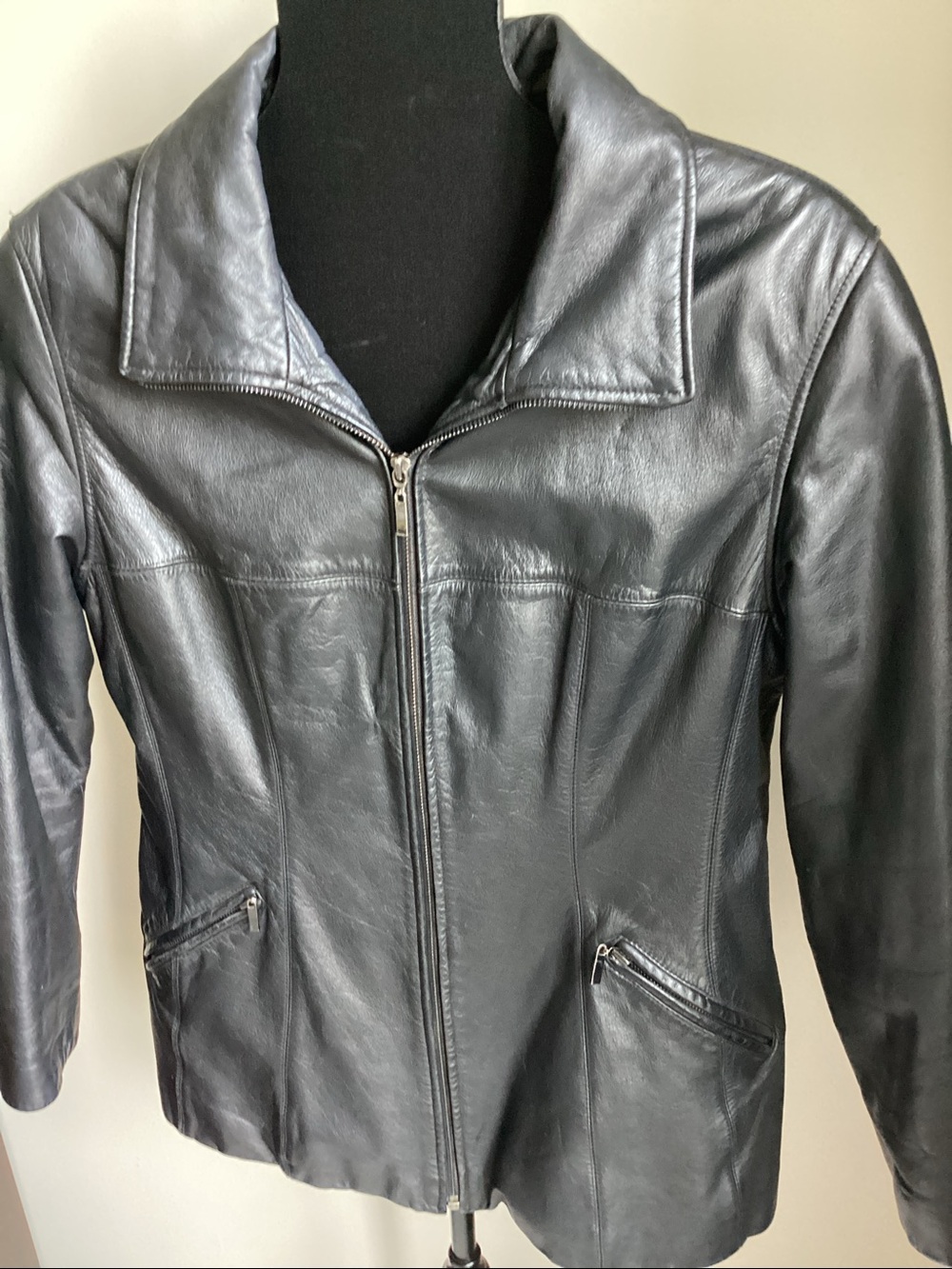 W New‎ York by Winlit Women's Black Leather M Jacket Two Pockets Front Zip